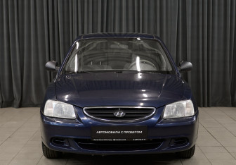 Подержанный автомобиль Hyundai Accent Sedan 2008 года (2 фото)