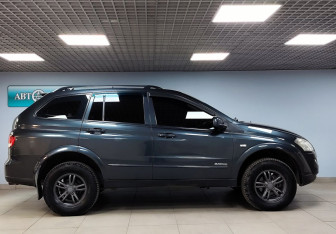 Подержанный автомобиль SsangYong Kyron 2011 года (4 фото)