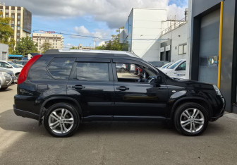 Подержанный автомобиль Nissan X-Trail 2012 года (4 фото)