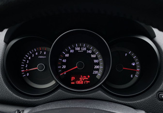 Подержанный автомобиль Kia Cerato Sedan 2012 года (20 фото)