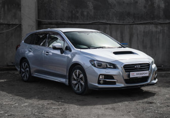 Подержанный автомобиль Subaru Levorg 2015 года (3 фото)