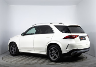 Подержанный автомобиль Mercedes-Benz GLE 2019 года (7 фото)