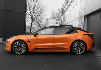 Подержанный автомобиль Zeekr 001 2023 года (8 фото)