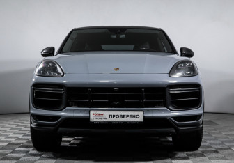 Подержанный автомобиль Porsche Cayenne 2021 года (2 фото)