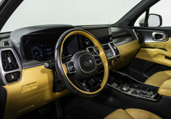 Подержанный автомобиль Kia Sorento 2021 года (10 фото)