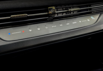 Подержанный автомобиль Exeed LX 2023 года (28 фото)