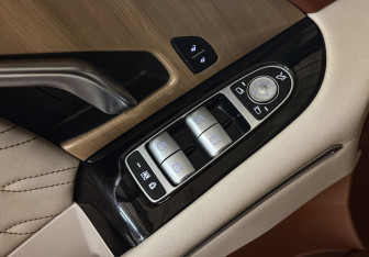 Подержанный автомобиль Voyah Free 2023 года (22 фото)