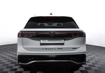 Подержанный автомобиль Volkswagen Tiguan 2024 года (6 фото)