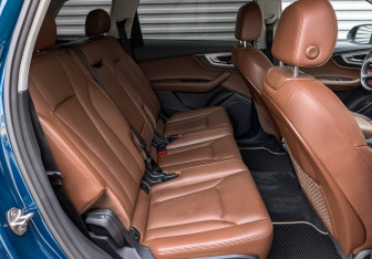 Подержанный автомобиль Audi Q7 2019 года (12 фото)