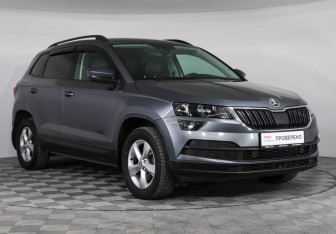 Подержанный автомобиль Skoda Karoq 2021 года (3 фото)