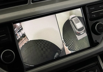 Подержанный автомобиль Geely Atlas 2022 года (18 фото)