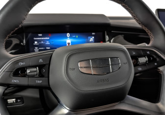 Подержанный автомобиль Geely Preface 2024 года (24 фото)