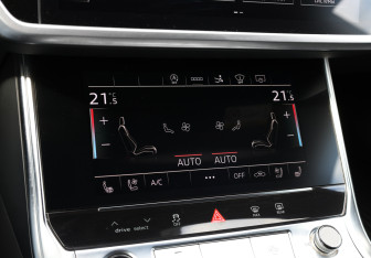 Подержанный автомобиль Audi A7 2021 года (17 фото)