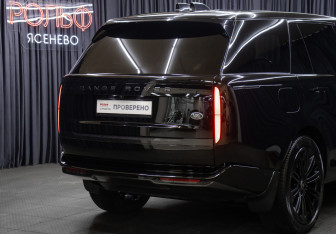 Подержанный автомобиль Land Rover Range Rover 2023 года (30 фото)