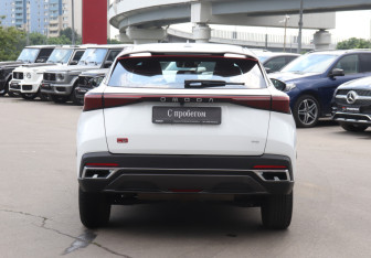 Подержанный автомобиль Omoda C5 2023 года (6 фото)