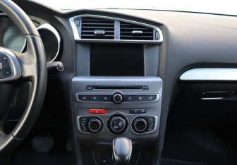 Подержанный автомобиль Citroen C4 Sedan 2020 года (19 фото)
