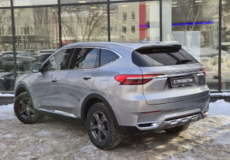 Подержанный автомобиль Haval F7 2021 года (6 фото)