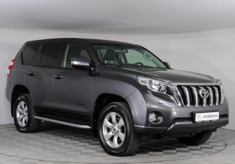Подержанный автомобиль Toyota Land Cruiser Prado 2017 года (3 фото)