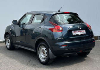 Подержанный автомобиль Nissan Juke 2012 года (7 фото)