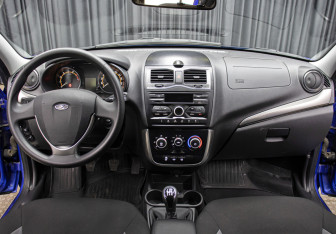 Подержанный автомобиль LADA (ВАЗ) Granta Liftback 2021 года (13 фото)