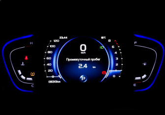 Подержанный автомобиль Geely Coolray 2022 года (11 фото)