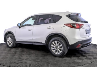 Подержанный автомобиль Mazda CX-5 2015 года (7 фото)