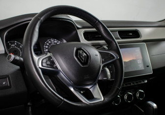 Подержанный автомобиль Renault Arkana 2021 года (14 фото)