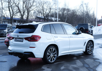 Подержанный автомобиль BMW X3 2019 года (5 фото)