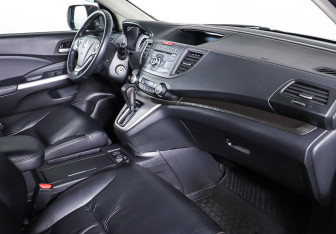 Подержанный автомобиль Honda CR-V 2013 года (11 фото)