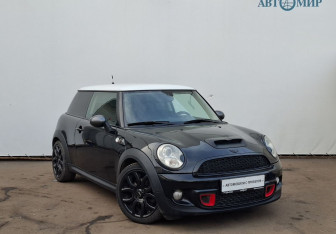 Подержанный автомобиль MINI Hatch 2010 года (3 фото)