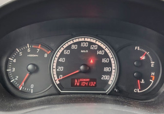 Подержанный автомобиль Suzuki Swift Hatchback 2007 года (12 фото)