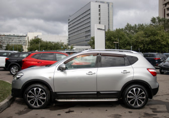 Подержанный автомобиль Nissan Qashqai 2010 года (6 фото)