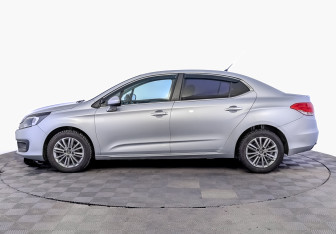 Подержанный автомобиль Citroen C4 Sedan 2020 года (8 фото)