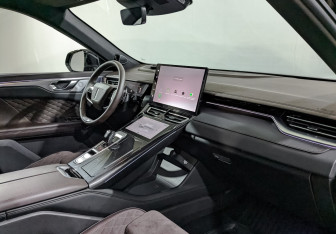 Подержанный автомобиль Wey 05 2023 года (13 фото)