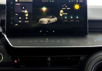 Новый Toyota Camry Sedan 2025 (11 фото)