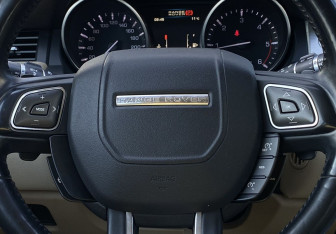 Подержанный автомобиль Land Rover Range Rover Evoque 2012 года (15 фото)