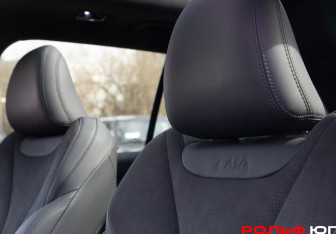 Подержанный автомобиль Geely Monjaro 2024 года (18 фото)