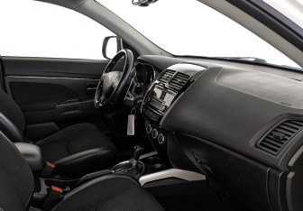 Подержанный автомобиль Citroen C4 Aircross 2014 года (12 фото)