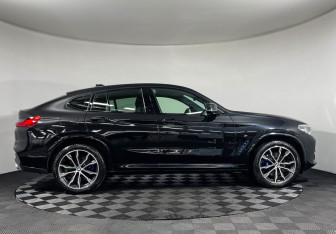 Подержанный автомобиль BMW X4 2019 года (6 фото)