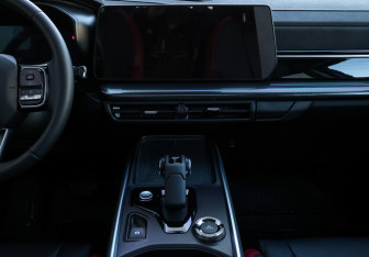 Подержанный автомобиль Haval H3 2024 года (15 фото)