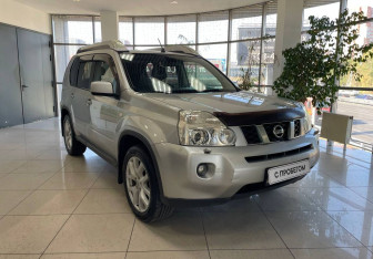 Подержанный автомобиль Nissan X-Trail 2008 года (3 фото)