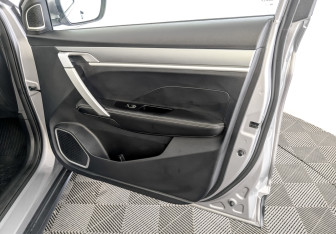 Подержанный автомобиль Geely Coolray 2023 года (24 фото)