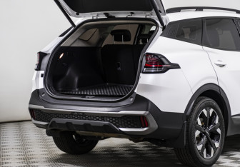 Подержанный автомобиль Kia Sportage 2024 года (24 фото)