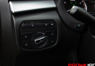 Подержанный автомобиль Infiniti QX50 2018 года (17 фото)