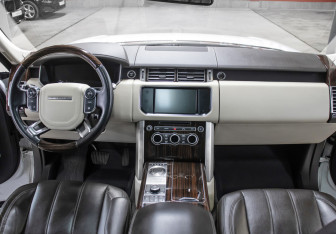 Подержанный автомобиль Land Rover Range Rover 2016 года (14 фото)