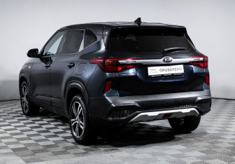 Подержанный автомобиль Kia Seltos 2021 года (7 фото)