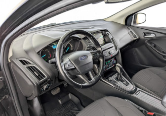 Подержанный автомобиль Ford Focus Wagon 2017 года (16 фото)