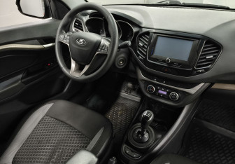 Подержанный автомобиль LADA (ВАЗ) Vesta Sedan 2017 года (10 фото)