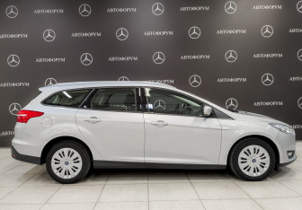 Подержанный автомобиль Ford Focus Wagon 2019 года (4 фото)