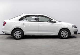 Подержанный автомобиль Skoda Rapid Liftback 2019 года (4 фото)